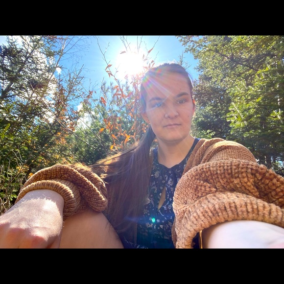 Meet your Posher, Emma - Picture 1 of 1